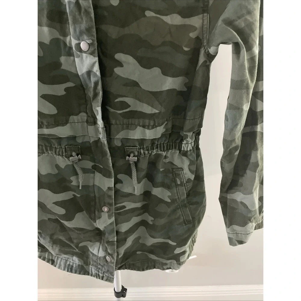 Girls XL Camo Utility Jacket Hooded Drawstring Waist Green Military Style